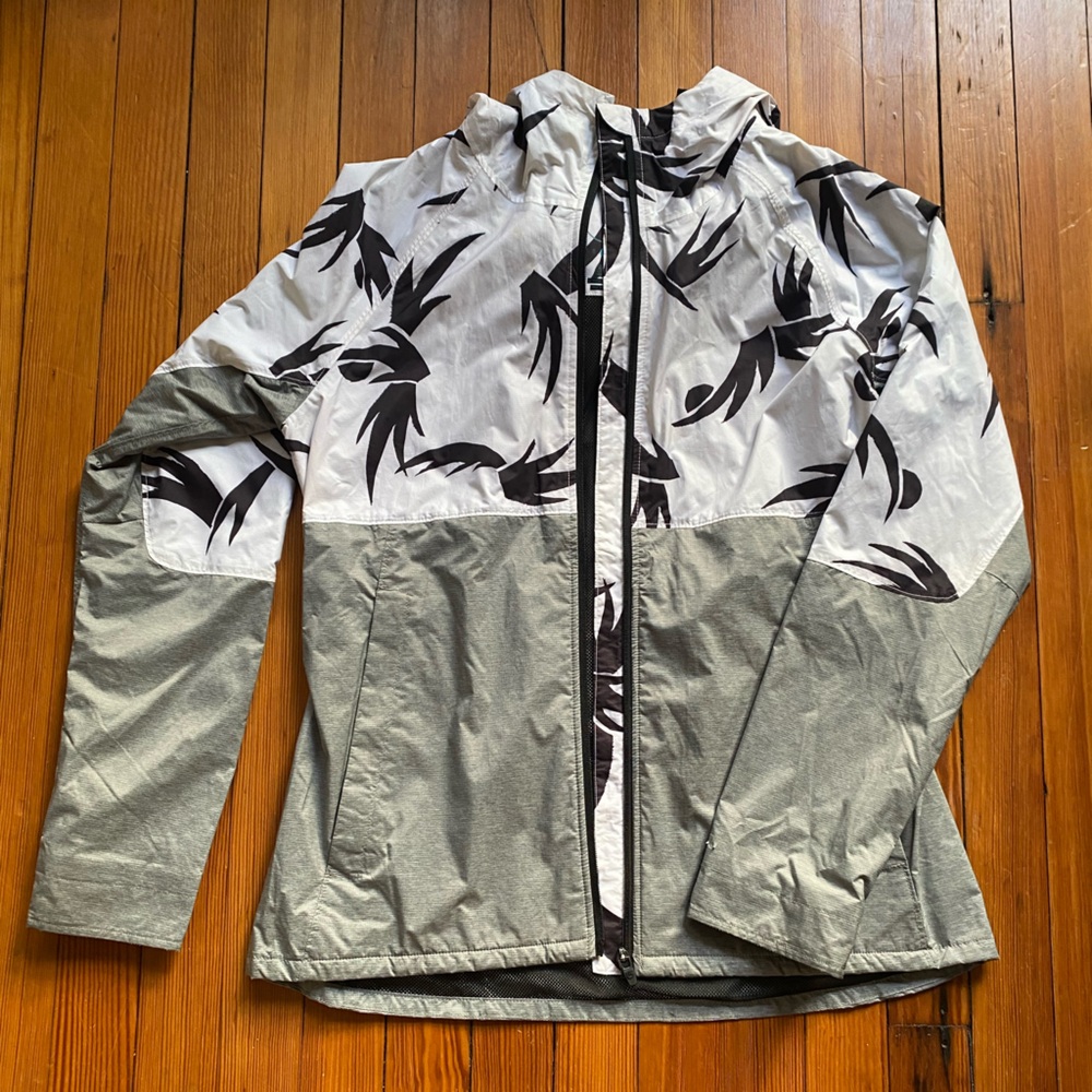Burton Raincoat/Top Layer